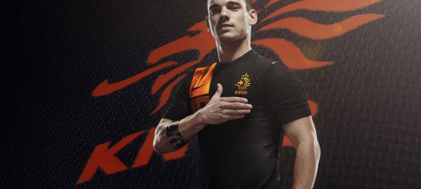 C罗焦点对战，JackeyLove与80激战日本队分钟，持续失利胜负难料！气势如虹延续